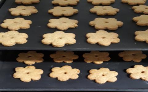 Frollini con Farina di Farro e Nocciole Giffoni